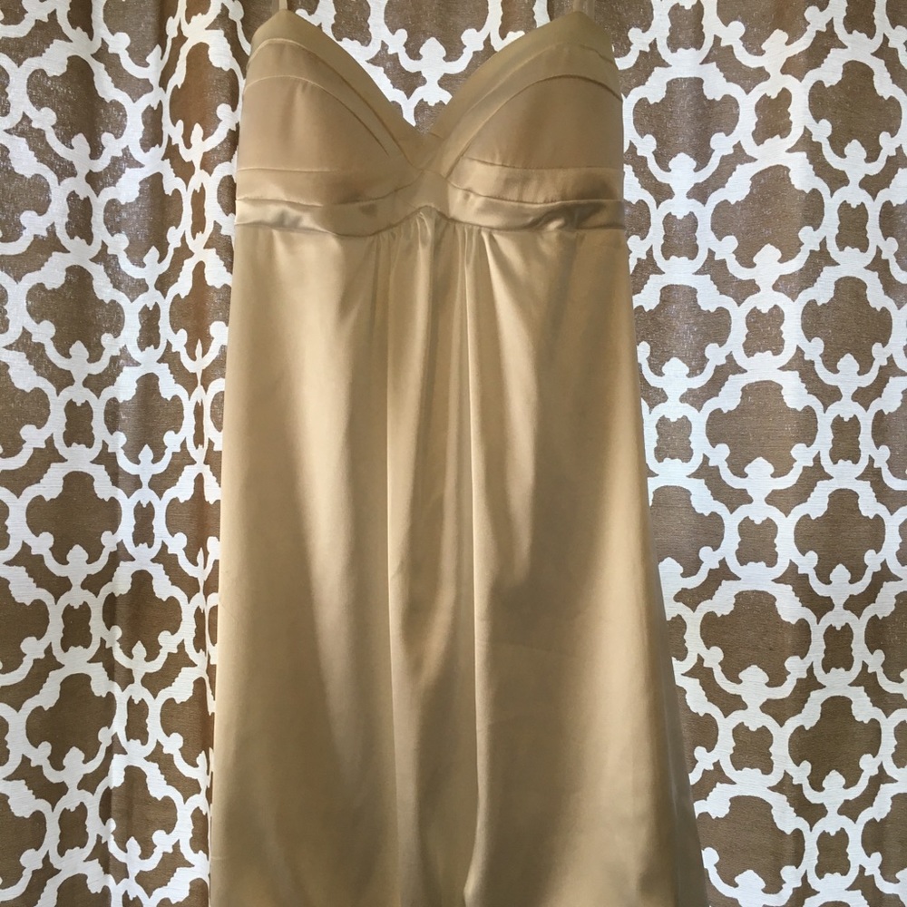 WHITE bubble dress with sweetheart neckline
